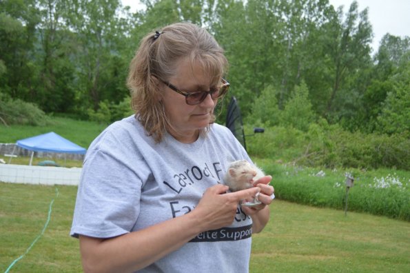 Tina feeding Maddie soupie (3)